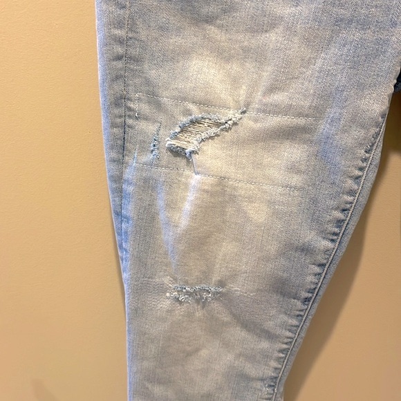 GAP - Women’s 1969 Distressed Boyfriend Jeans - Picture 3 of 10